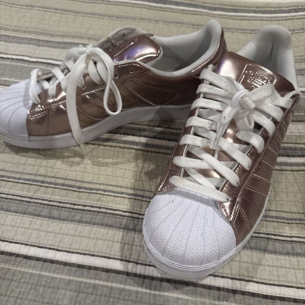 Adidas Rose Gold/Copper Superstar Sneakers RARE Women's size #9 AQ5941